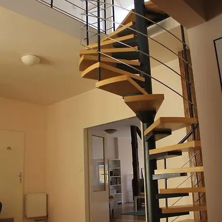 Appartement Duplex 200m2 Quiet Cozy 5min To Centrum Prague